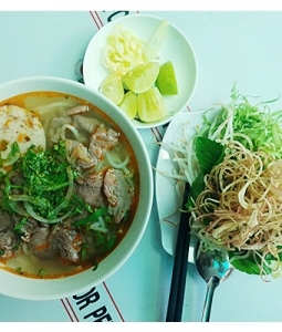 Quán Bún Bò Huế Ngon Nguyễn Văn Quá Quận 12
