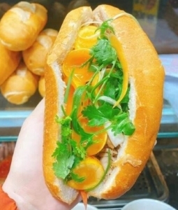 Bánh Mì Duy Phát - Tiệm Bánh Mì Ngon Lê Thị Hà Hóc Môn