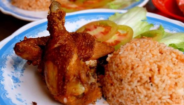 Quán ăn, ẩm thực: Quán Cơm Gà Xối Mỡ Ngon Quận 3 Comga