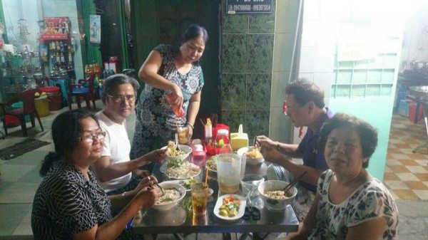 Quán ăn, ẩm thực: Quán Bún Nước Lèo Sóc Trăng Ngon Tại HCM Bun-nuoc%20(21)%20(Custom)