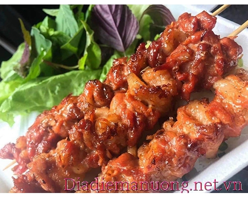 Quán Bún Thịt Lụi Bánh Mì Heo Quay Ngon Quận Tân Phú